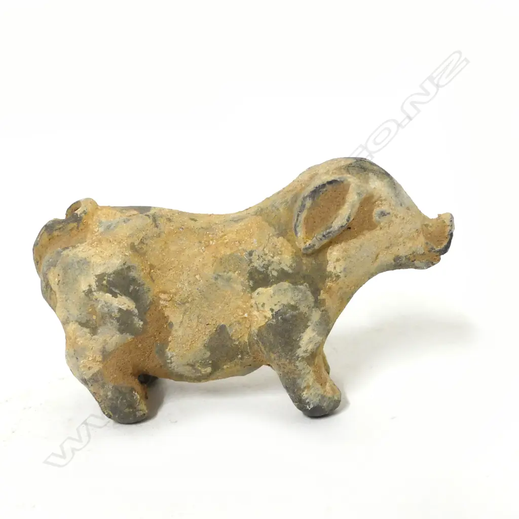 A pottery Han style figure Image 1++