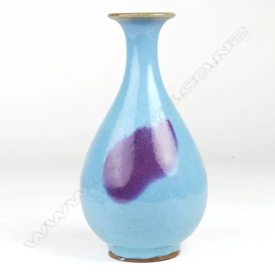 A Chinese vase