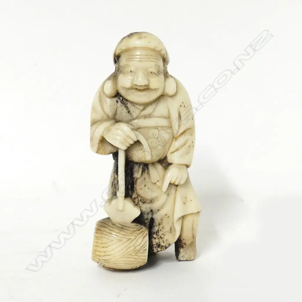 An old deer antler carving of Ebisu Image 1++