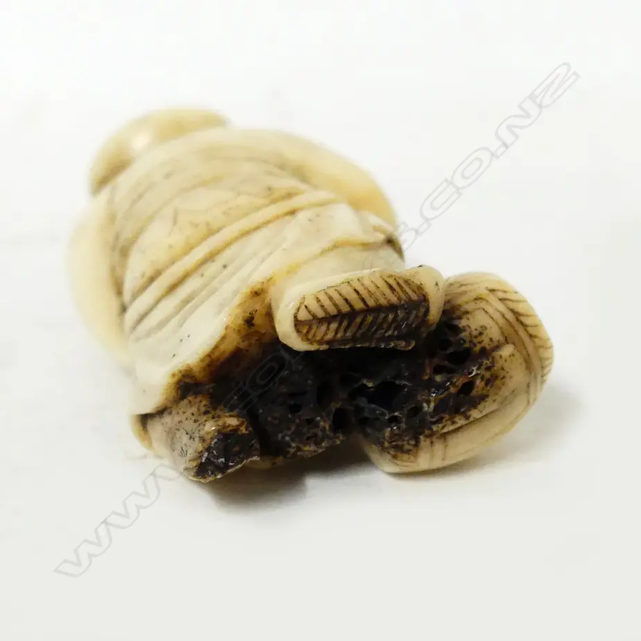 An old deer antler carving of Ebisu Image 1++