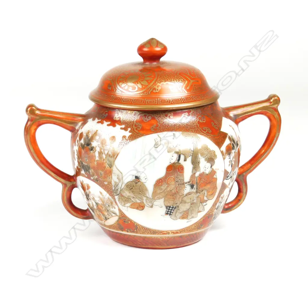 A Japanese Meiji period Kutani lidded Koro Image 1++