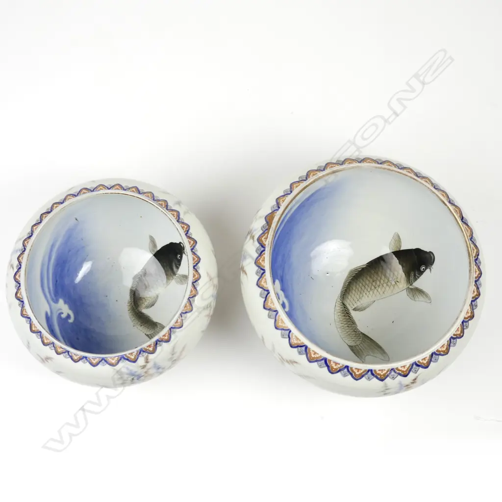 Two Meiji period Fukagawa bowls Image 1++