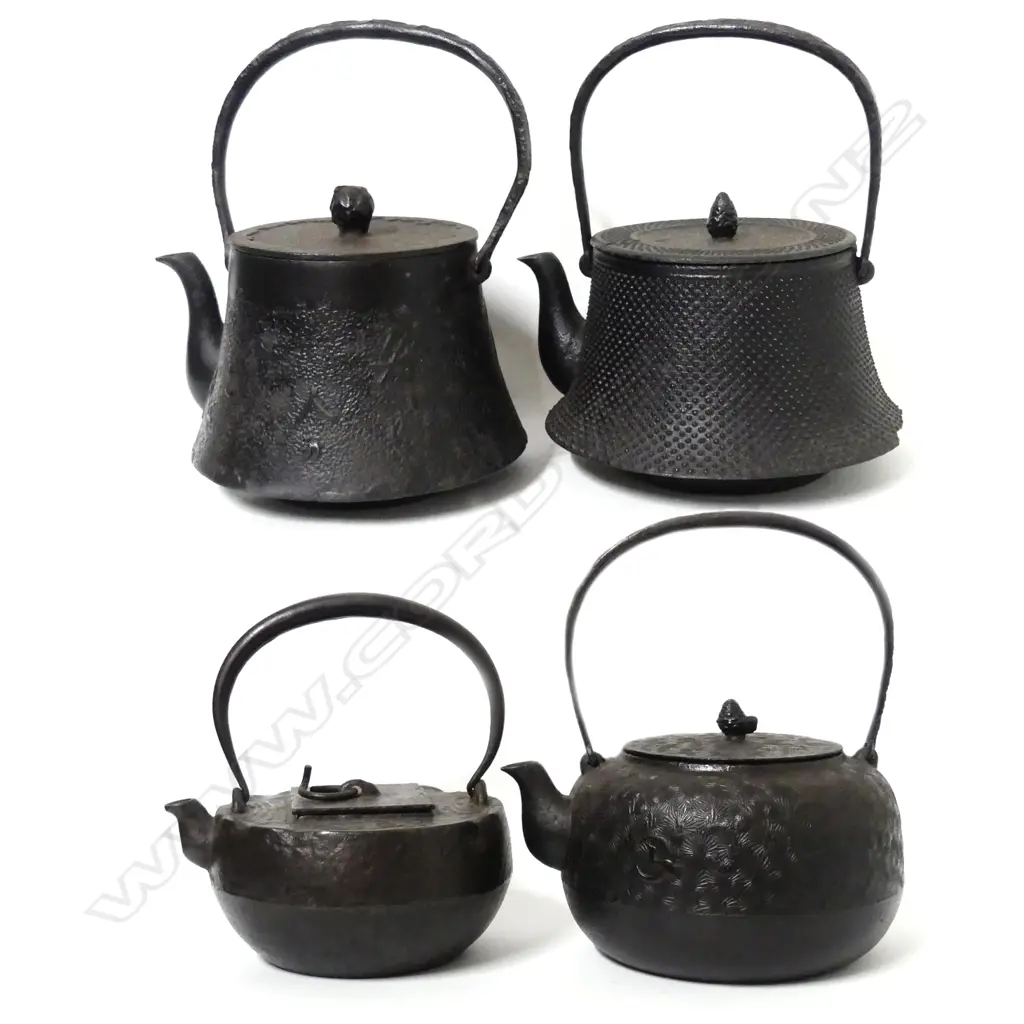 Four Japanese cast iron Tetsubin Image 1++