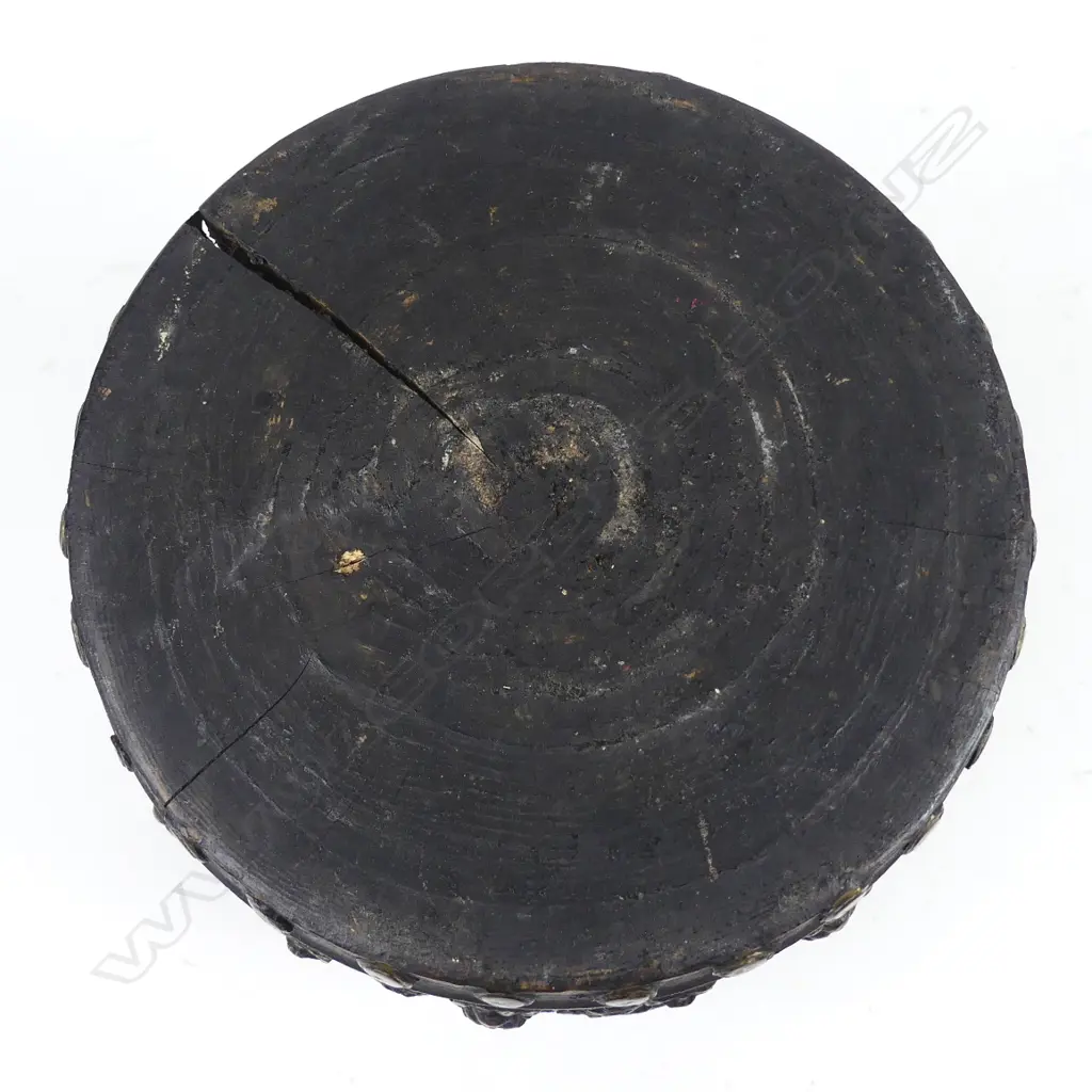 An old Tibetan wooden jar Image 1++