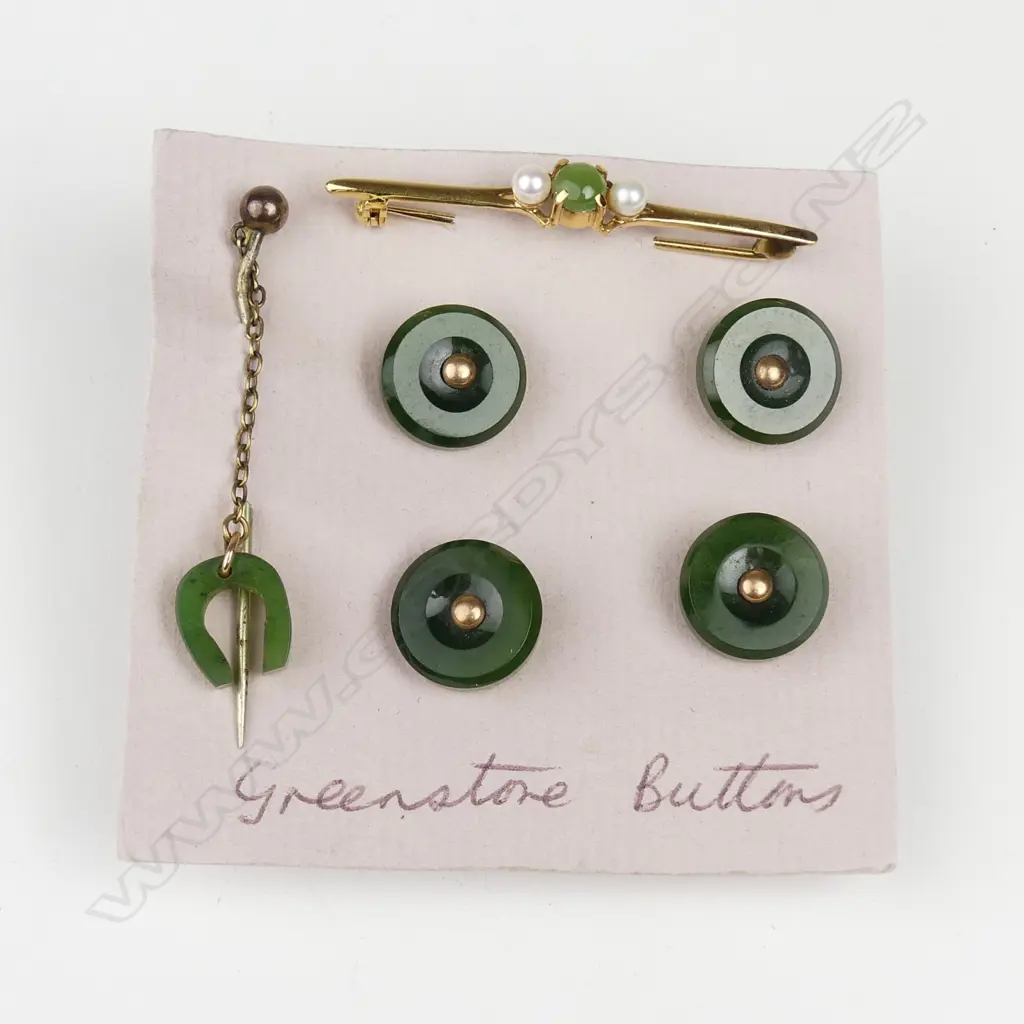 A selection of Edwardian greenstone and gold items Image 1++
