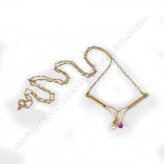 A 1920's 18ct. yellow gold chain necklet