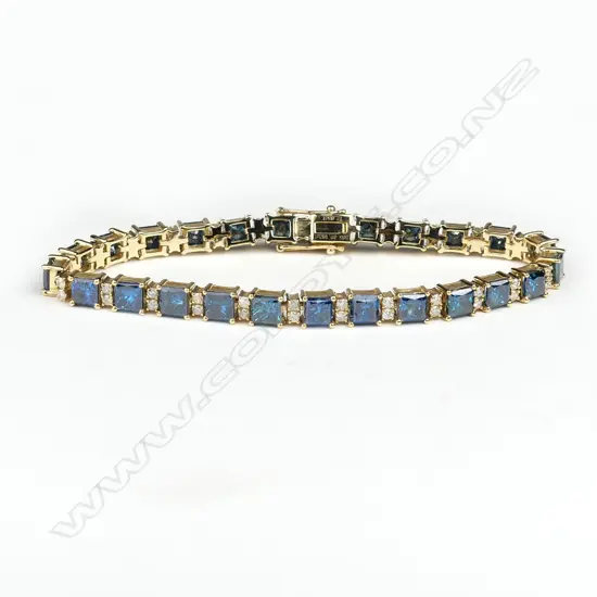 A 14ct gold and diamond tennis bracelet