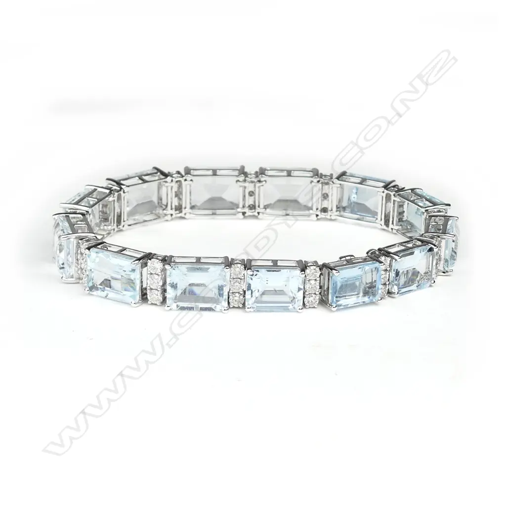 A 14ct white gold aquamarine and diamond bracelet Image 1++