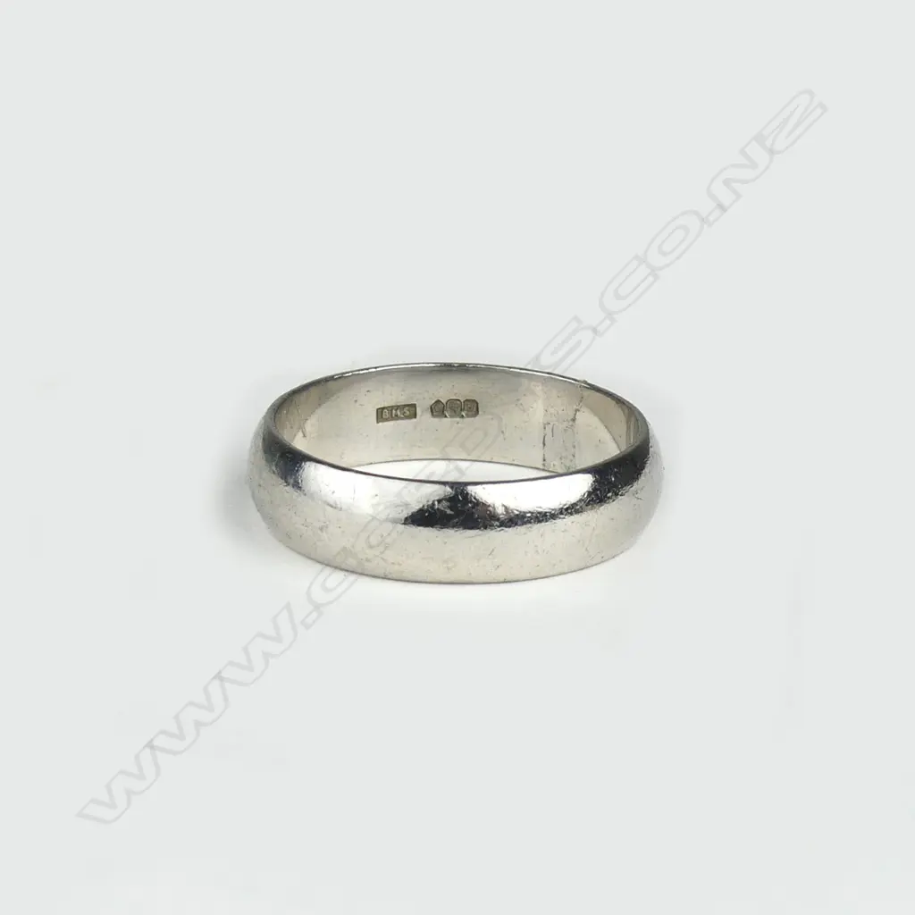 A modern platinum half-hoop band ring Image 1++
