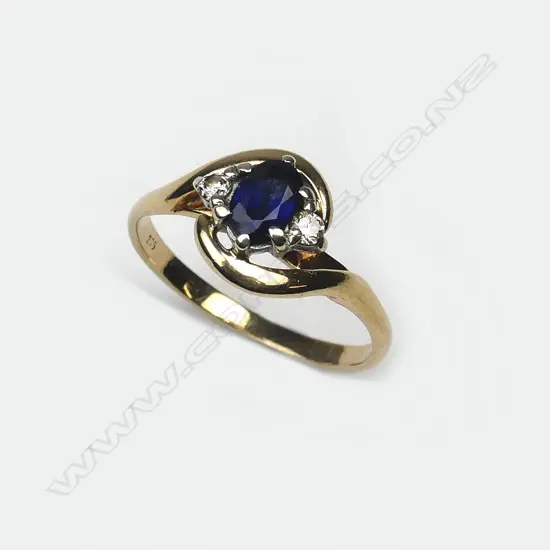 An estate 9ct. yellow gold