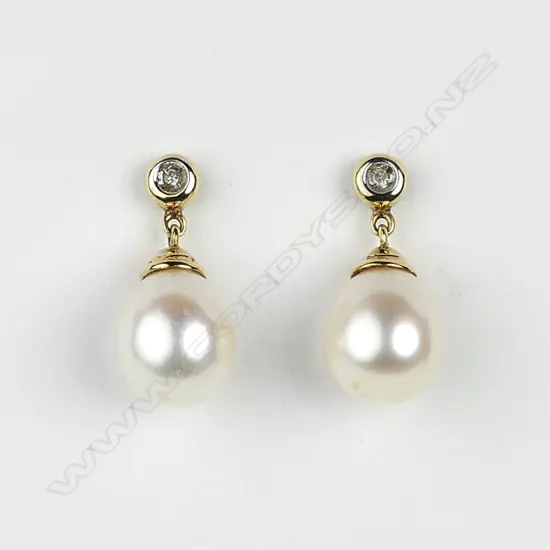 A pair of 9ct gold