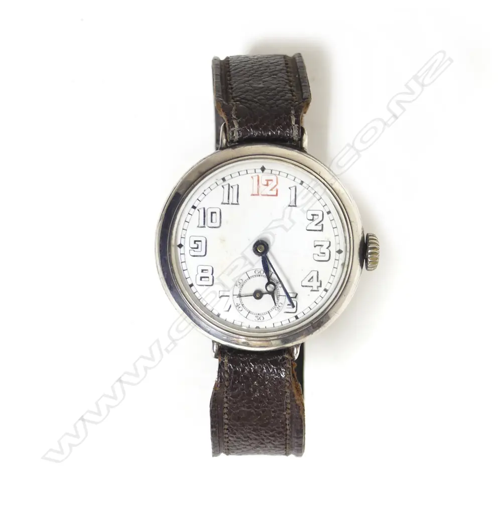 A gents silver vintage Swiss wristwatch Image 1++