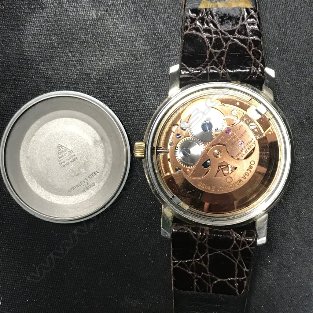 A gent's 14ct gold plate Omega Constellation chronometer wristwatch Image 1++