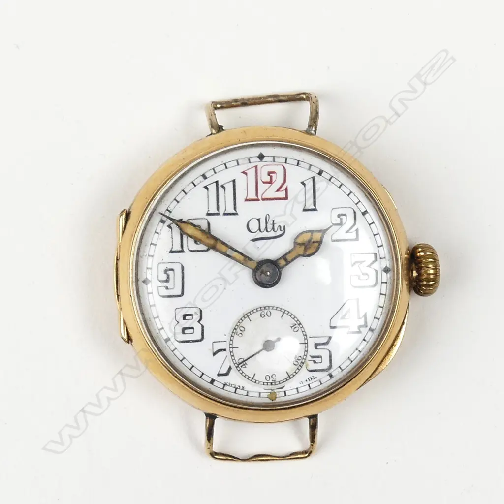 A 14ct. yellow gold WW1 military gent's wristwatch Image 1++