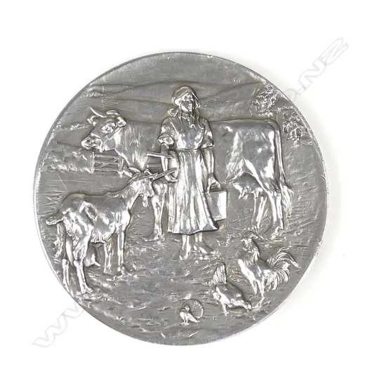 An early 20thC large 'British Dairy Farmers' Association' silver medal