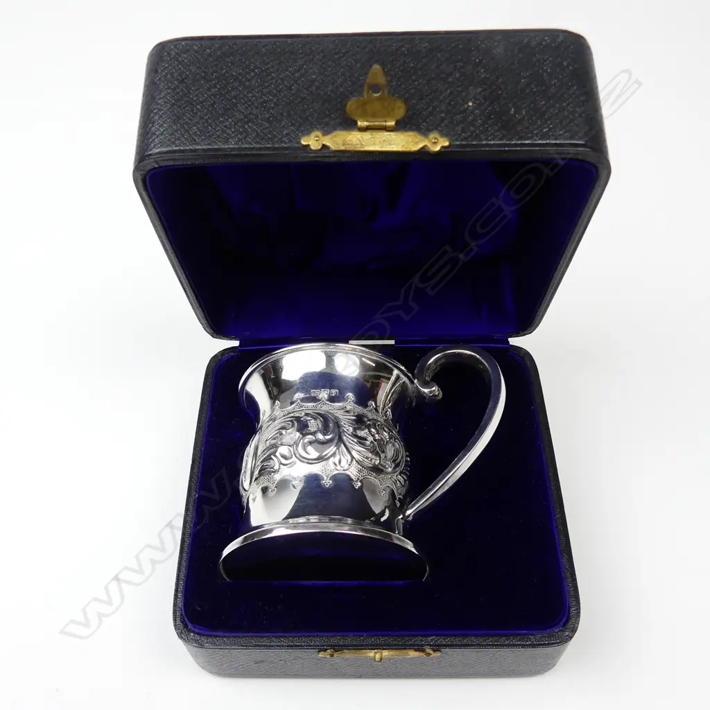 An Edwardian silver christening mug Image 1++