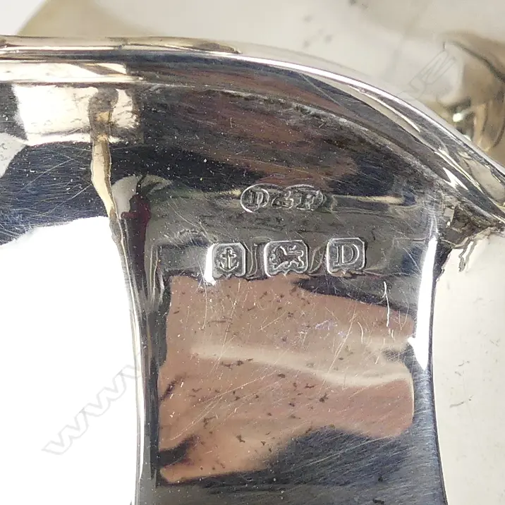 A silver Art Deco tea set Image 1++