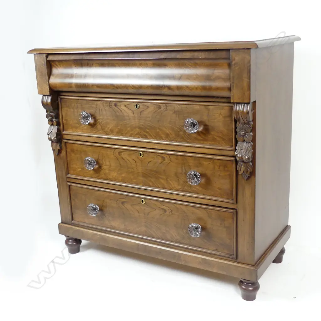 A Victorian mahogany four drawer chest Image 1++