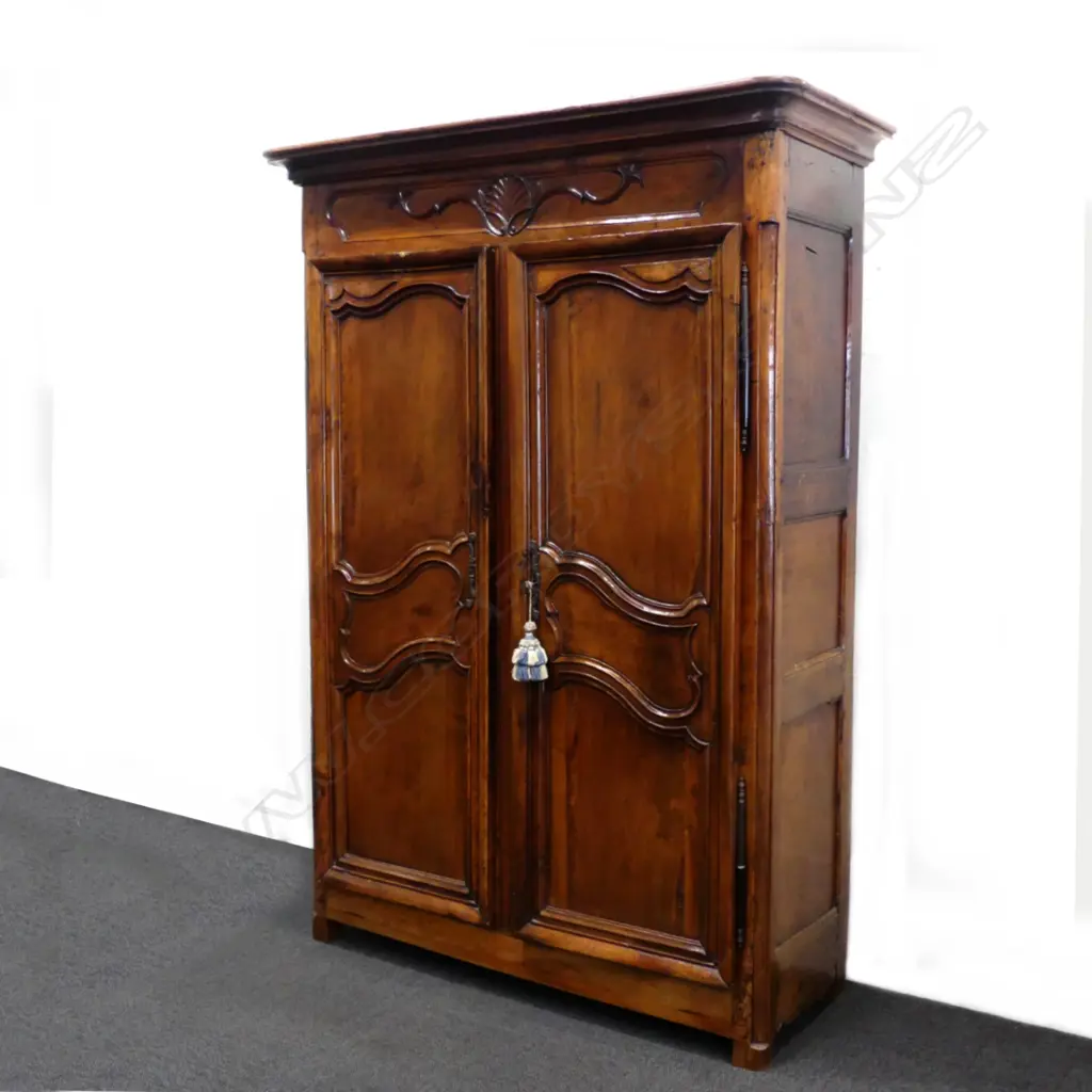 A French early 19thC provincial armoire Image 1++