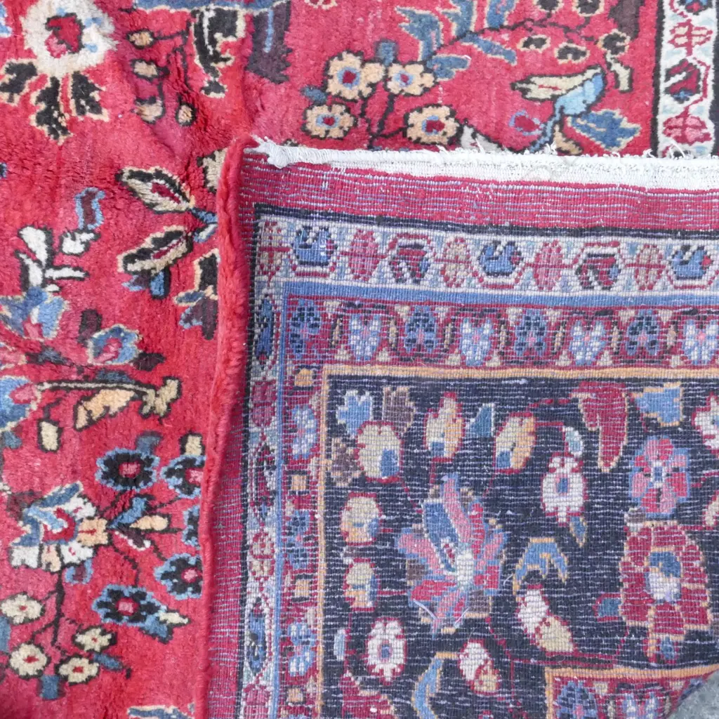 An Iranian Saruq carpet Image 1++