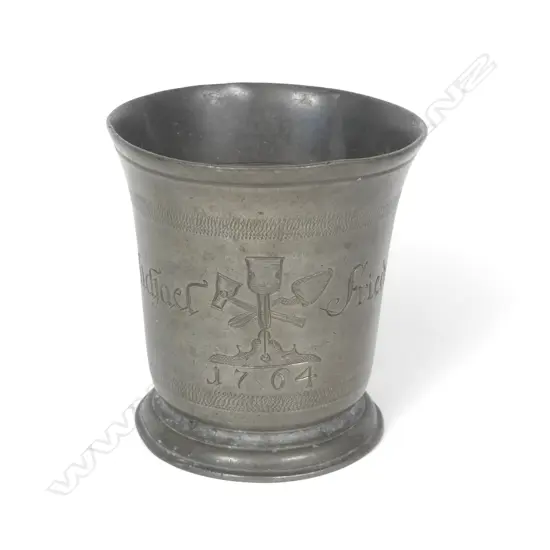 An 18thC European pewter tumbler,