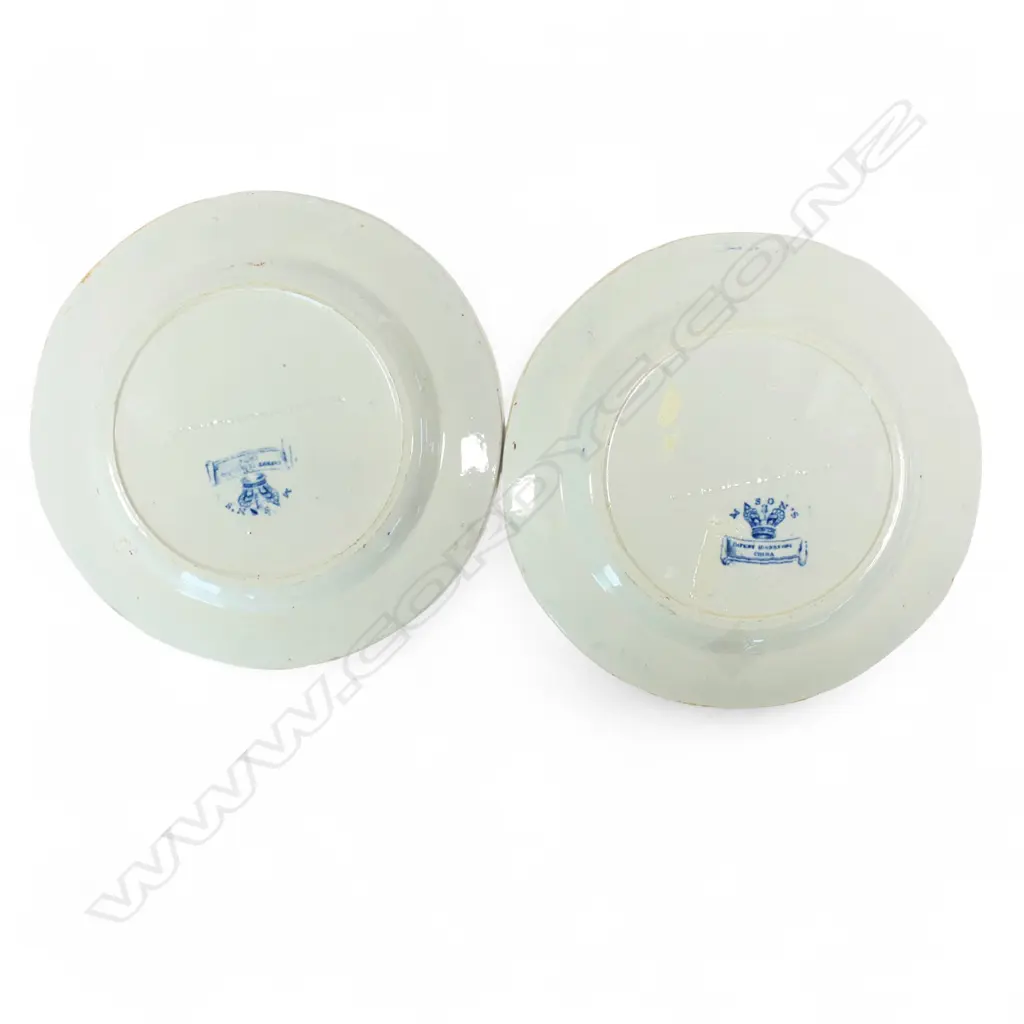 A pair of early Victorian Mason's Ironstone Imari plates, Image 1++