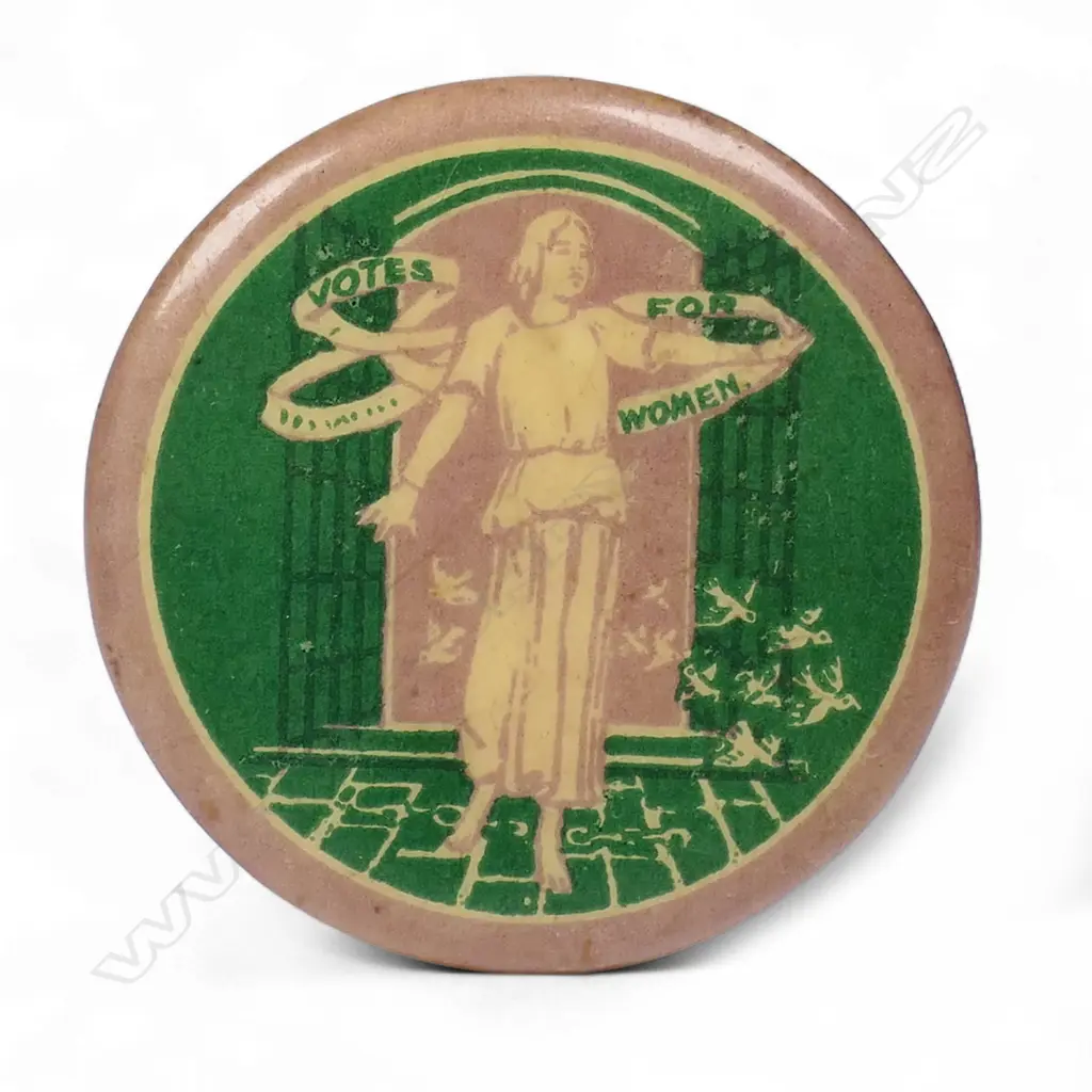 WSPU badge designed by Sylvia Pankhurst, Image 1++