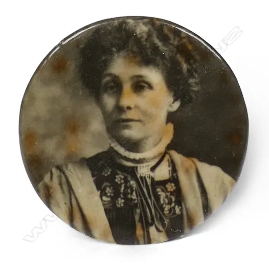 WSPU Emmeline Pankhurst suffragette portrait pin badge,