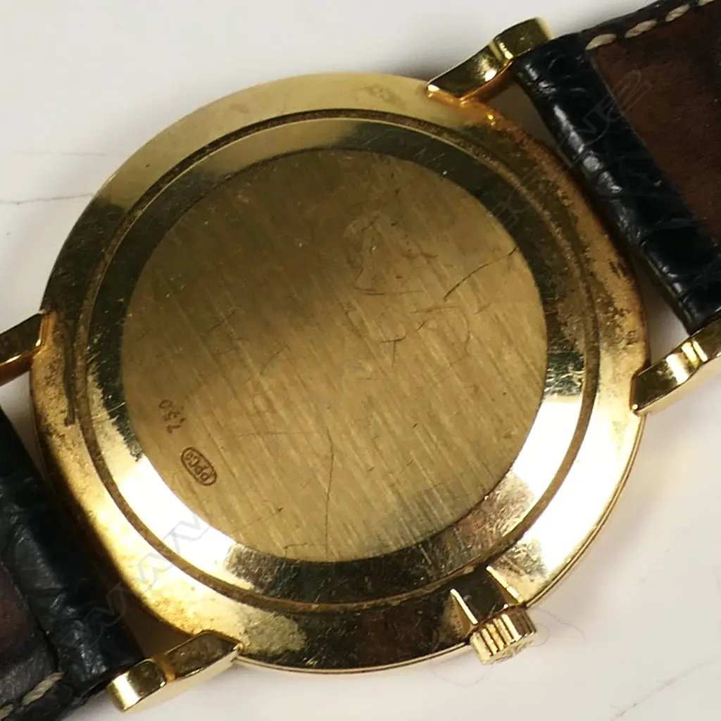 An 18ct gold Patek Philippe 'Calatrava Officier' wristwatch, Image 1++