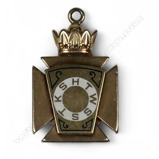 A 19thC Masonic Knights Templar 14ct gold Maltese cross pendant,