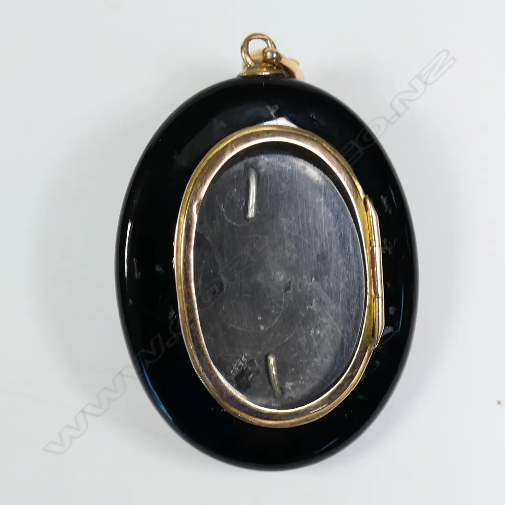 A Victorian memorial gold top black onyx and seed pearl large locket, Image 1++