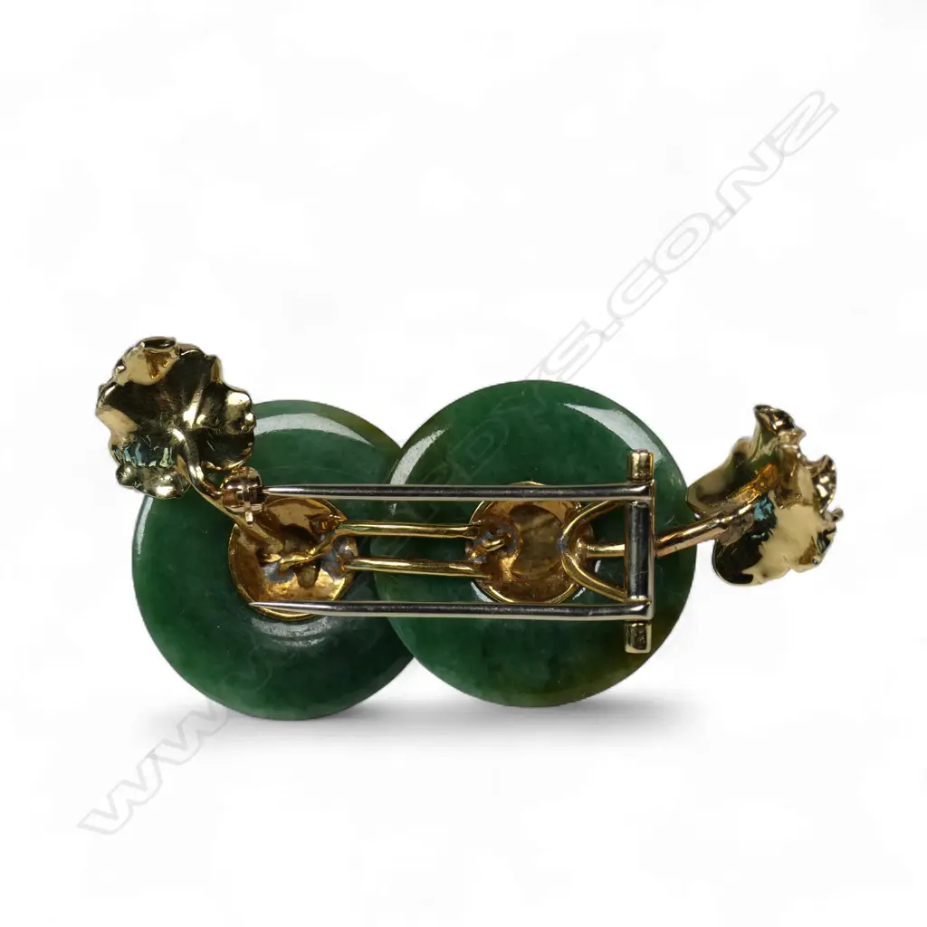An18ct gold vintage two jade ring brooch, Image 1++