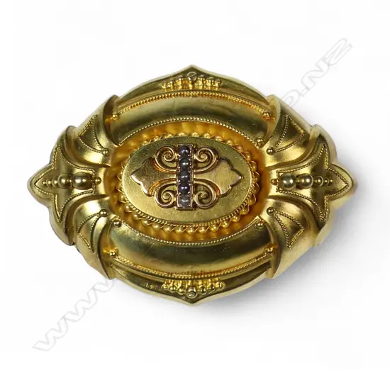 A Victorian 15ct gold lozenge form brooch,