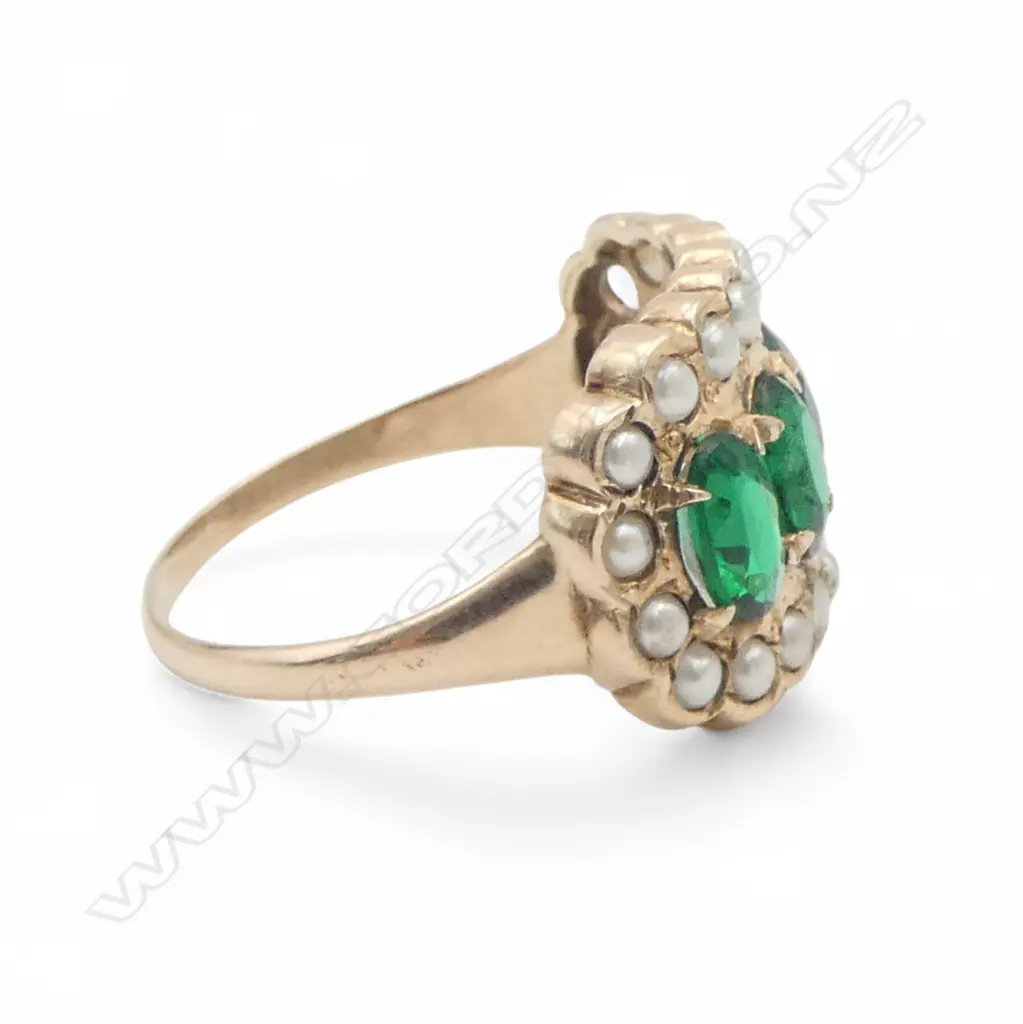 **PLEASE NOTE: THIS DESCRIPTION HAS BEEN ALTERED TO SHOW THAT THIS IS NOT A BERYL & SEED PEARL RING, BUT GREEN GLASS & FAUX-SEED PEARL. Image 1++