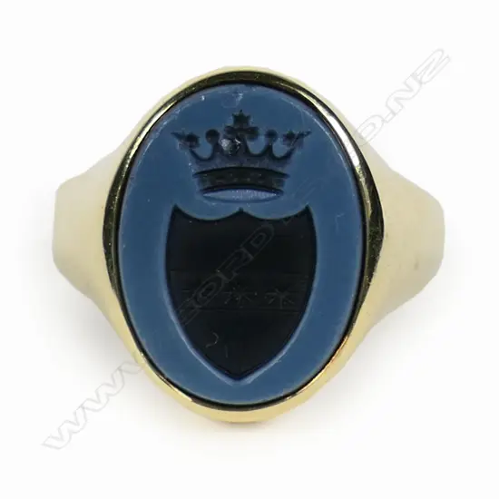 A 14ct gold gents signet ring,