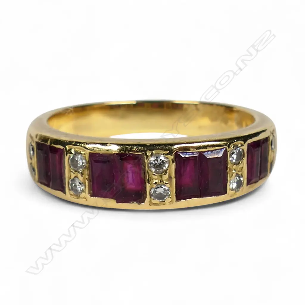 An 18ct yellow gold ruby and diamond ring, Image 1++