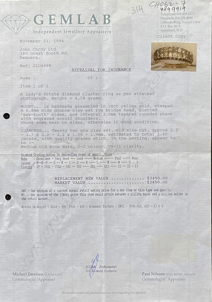 An estate 18ct gold double row diamond ring, Image 1++