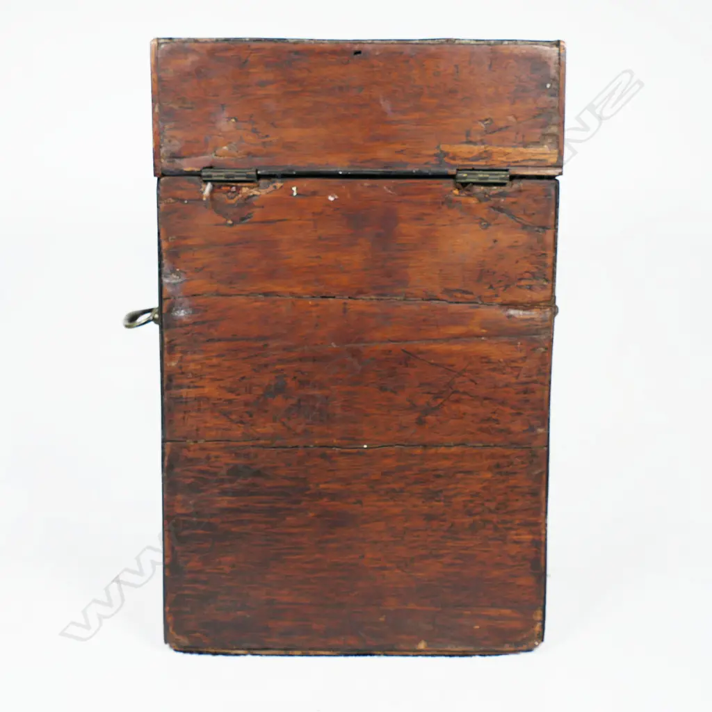 A Georgian mahogany knife box, Image 1++
