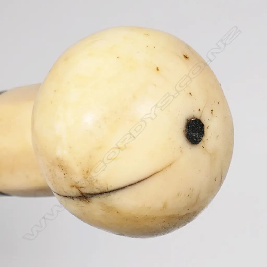 A late 19thC whalebone carved walking stick, Image 1++