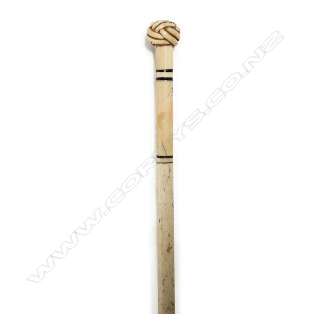 A late 19thC fine whalebone walking stick, Image 1++