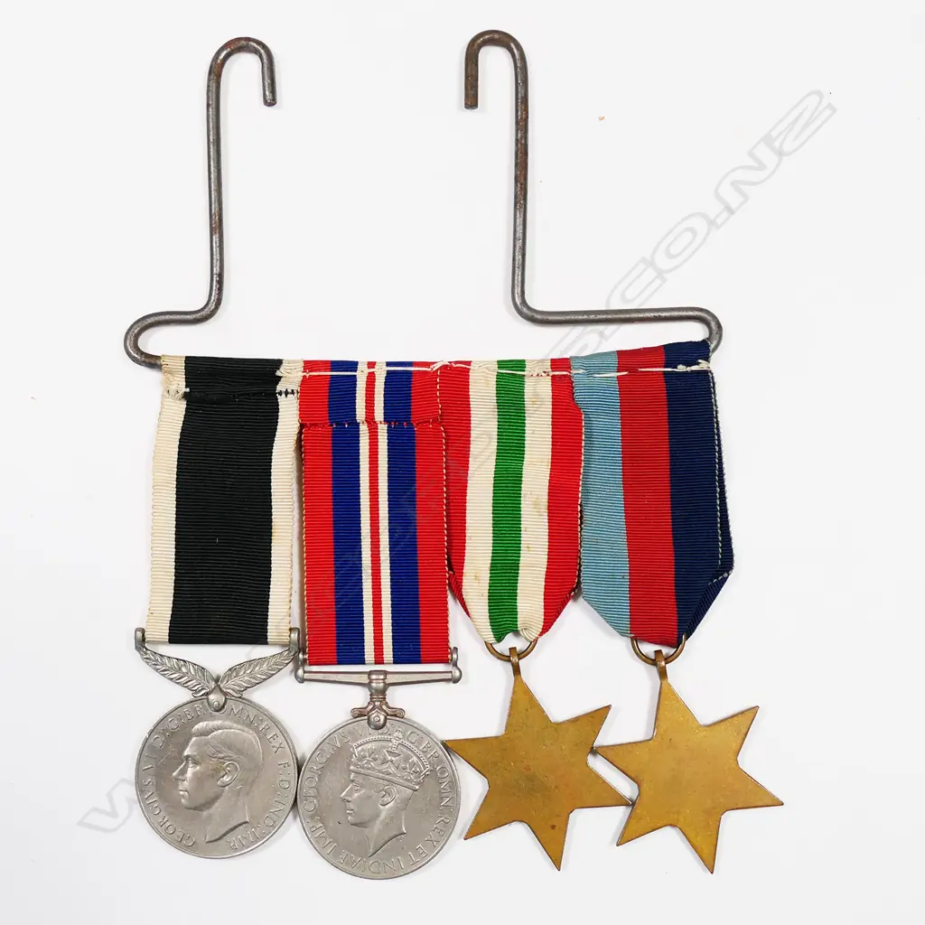 A collection of WWI and WWII New Zealand father and son military ephemera, Image 1++