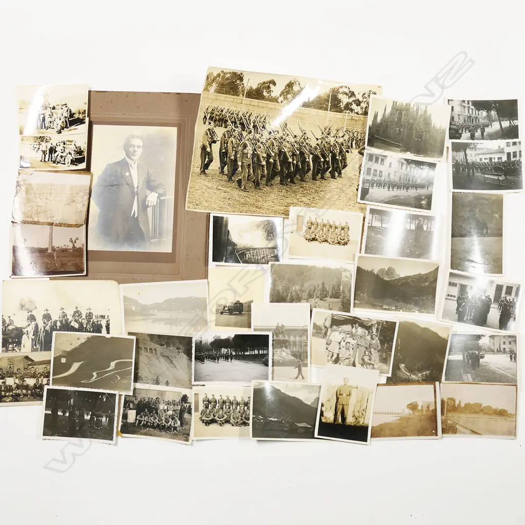 A collection of WWI and WWII New Zealand father and son military ephemera, Image 1++