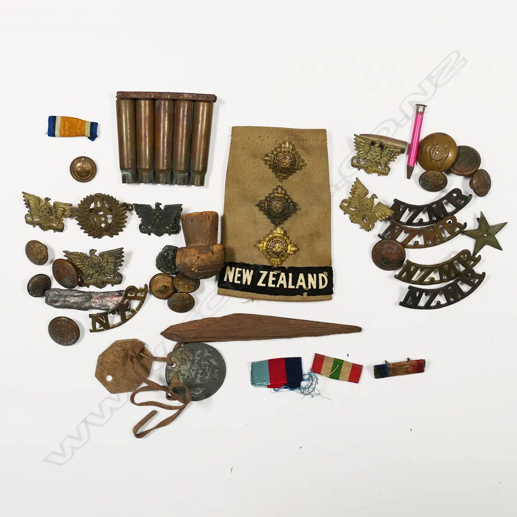 A collection of WWI and WWII New Zealand father and son military ephemera, Image 1++