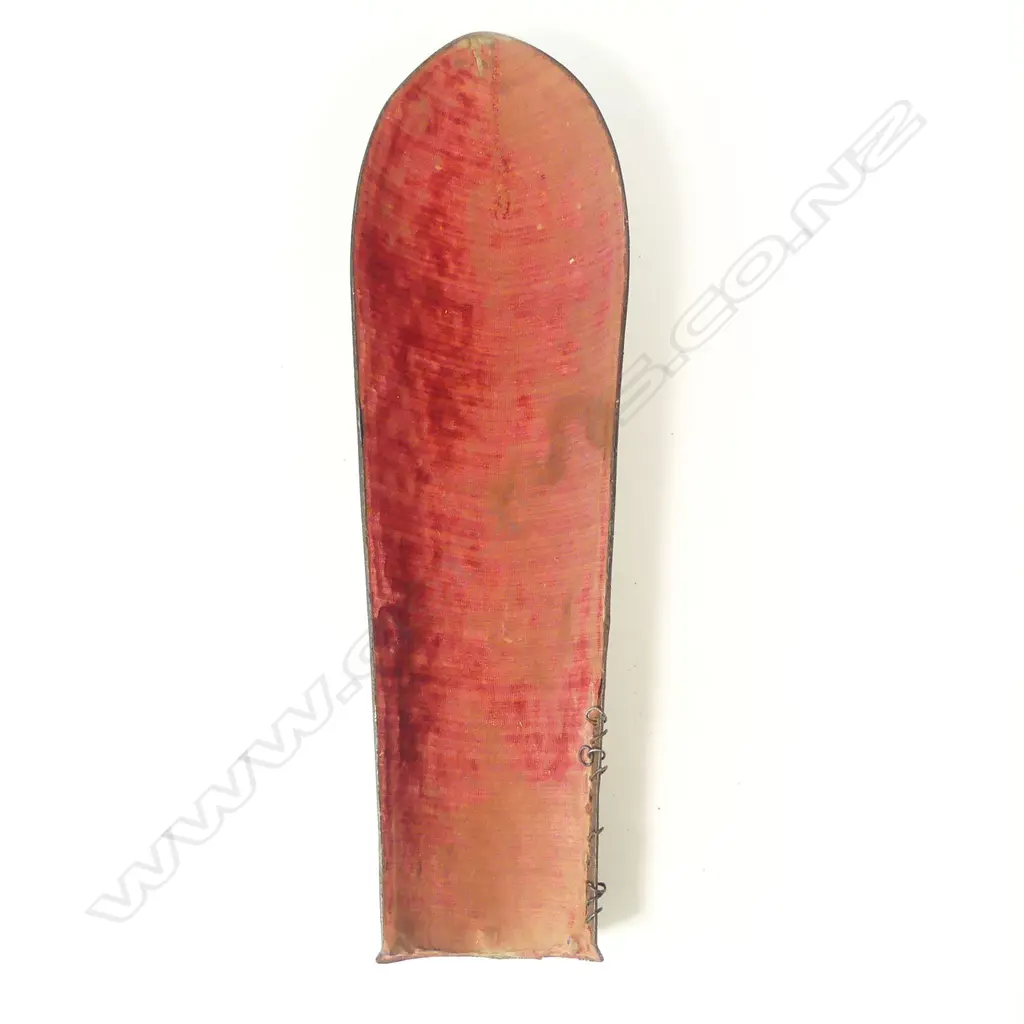 A 19thC Persian gilt damascene steel forearm armour (bazu-band), Image 1++