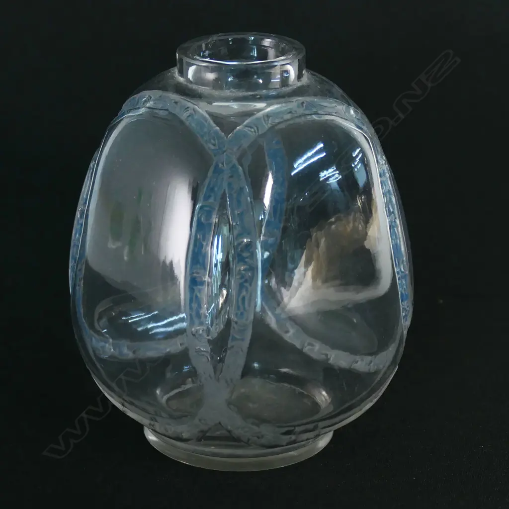 Rene Lalique vase 'Guirlande De Roses', Image 1++