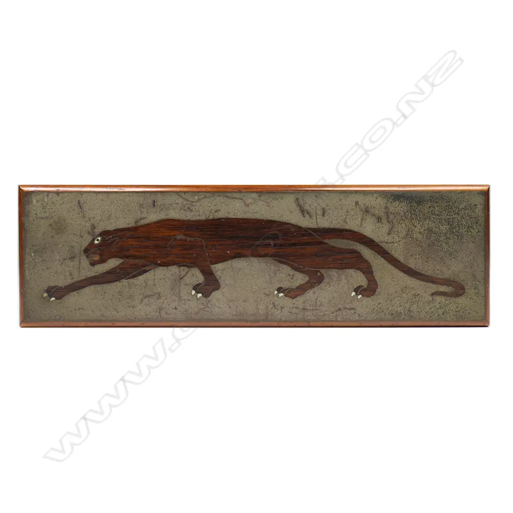 A French 1920s Art Deco rosewood and silver lacquered box, Image 1++