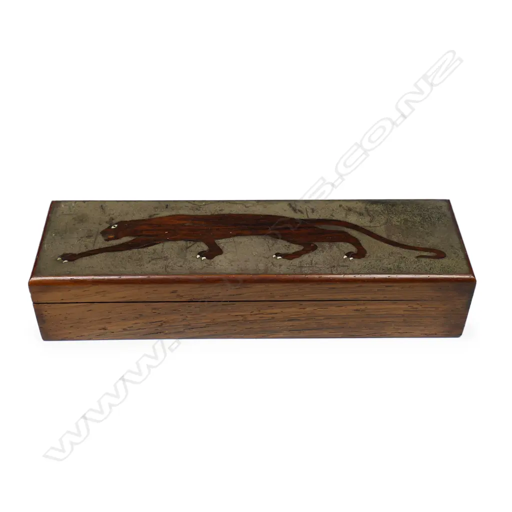 A French 1920s Art Deco rosewood and silver lacquered box, Image 1++