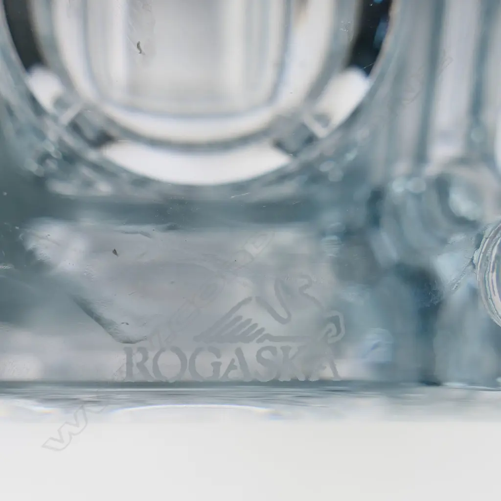 A Rogaska handmade crystal tapered modernist vase, Image 1++