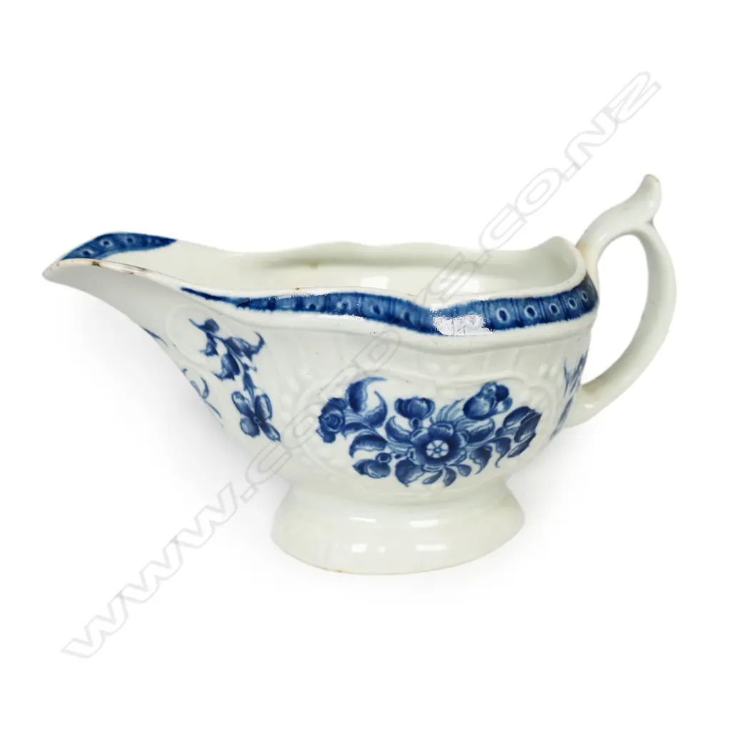 A Worcester Dr. Wall first period blue and white sauce boat, Image 1++