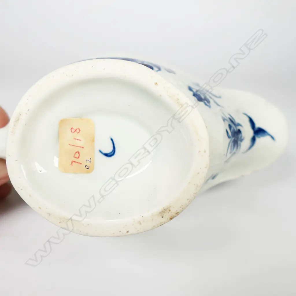 A Worcester Dr. Wall first period blue and white sauce boat, Image 1++